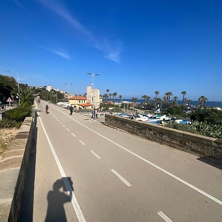 Studio Mer Piscine Cala Di Sole Imperia Italie Mono Locale Une Seule Piece Zewnętrze zdjęcie