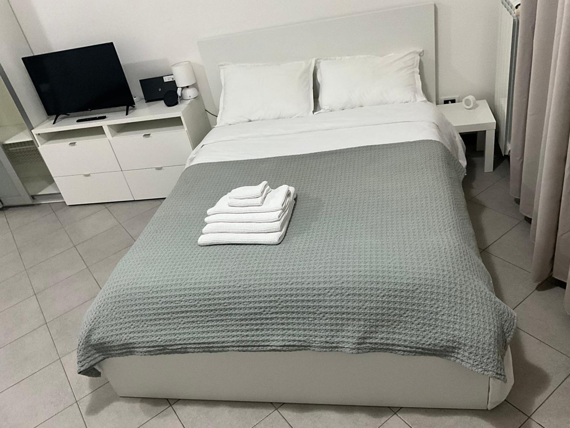 Studio Mer Piscine Cala Di Sole Imperia Italie Mono Locale Une Seule Piece Zewnętrze zdjęcie